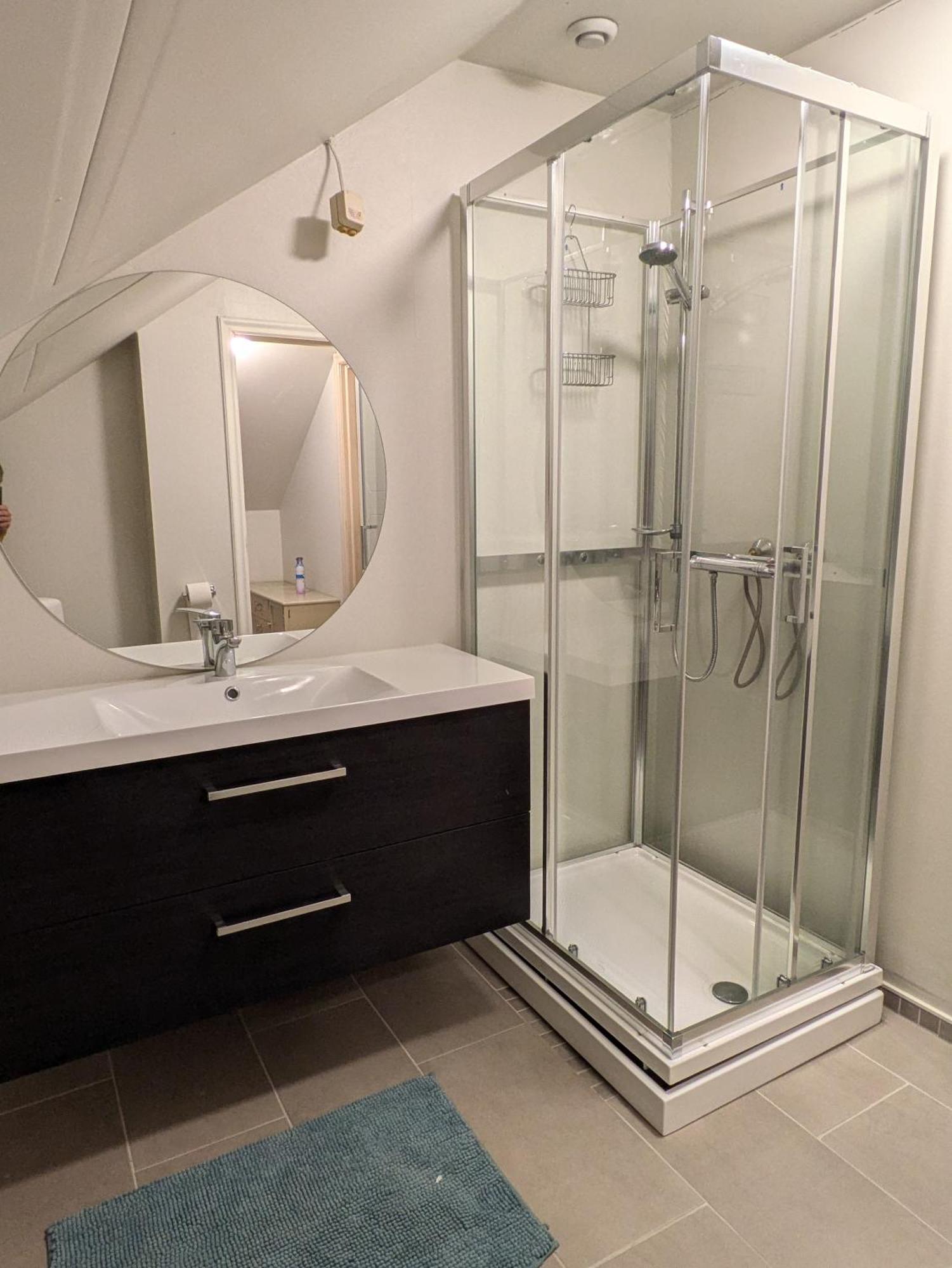 Apartment Innholdsrik Leilighet Med Hage