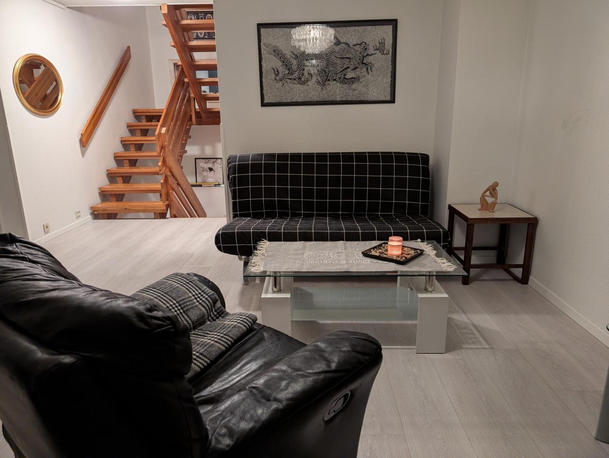 Innholdsrik Leilighet Med Hage Stavanger
